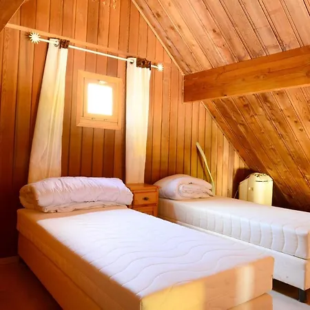 Maison L'hirondelle Rustique à *