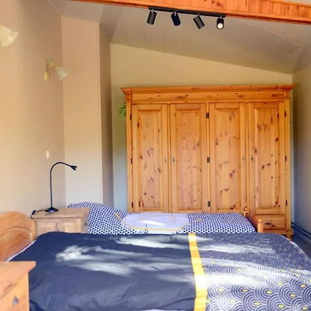 Hébergement de vacances Maison L'hirondelle Rustique à *