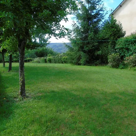 Maison L'hirondelle Rustique à *